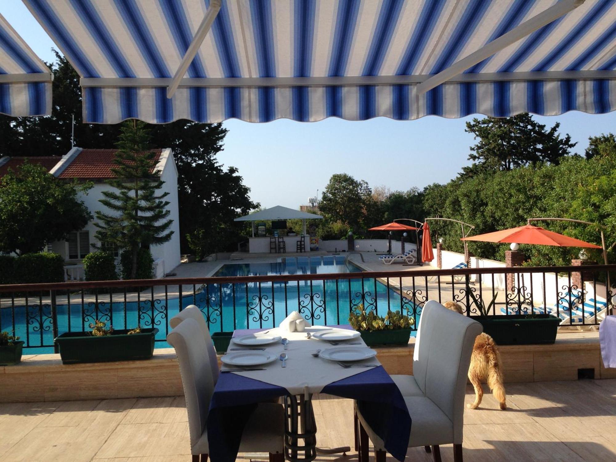 The Prince Inn Hotel & Villas Agios Georgios  외부 사진