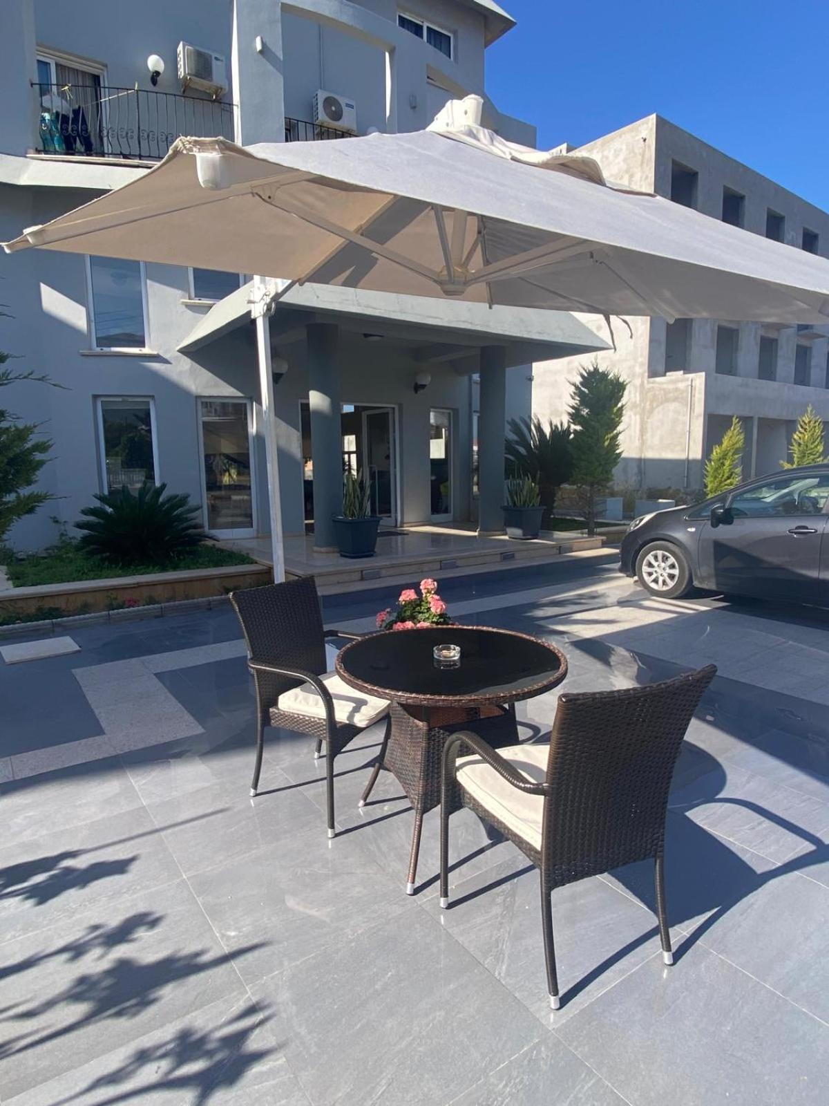 The Prince Inn Hotel & Villas Agios Georgios  외부 사진