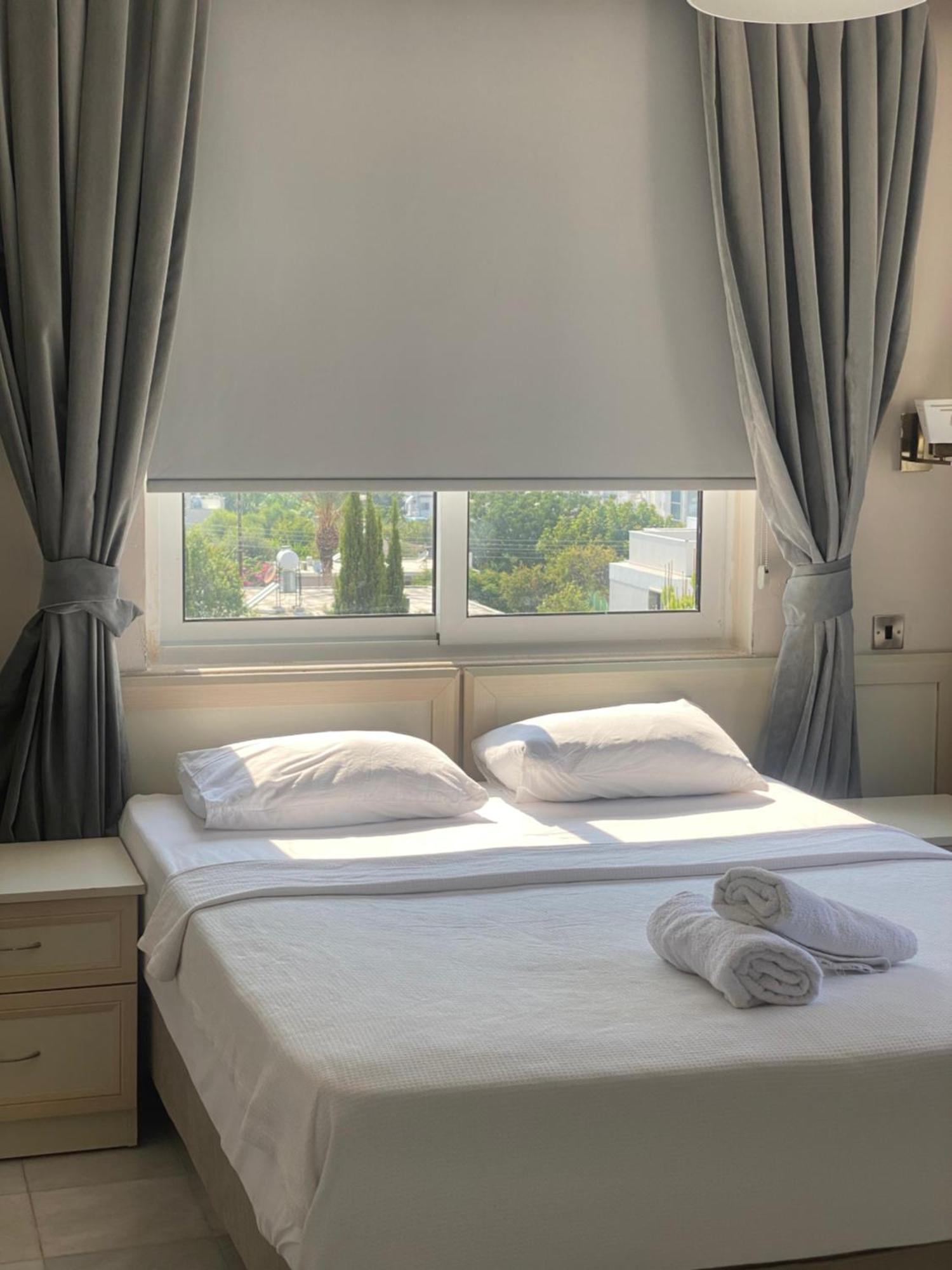 The Prince Inn Hotel & Villas Agios Georgios  외부 사진