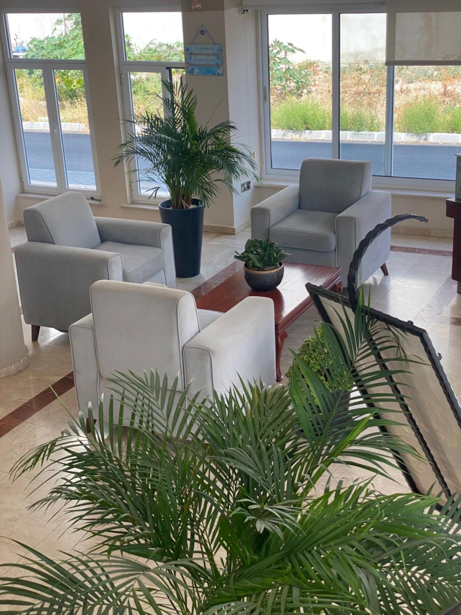 The Prince Inn Hotel & Villas Agios Georgios  외부 사진