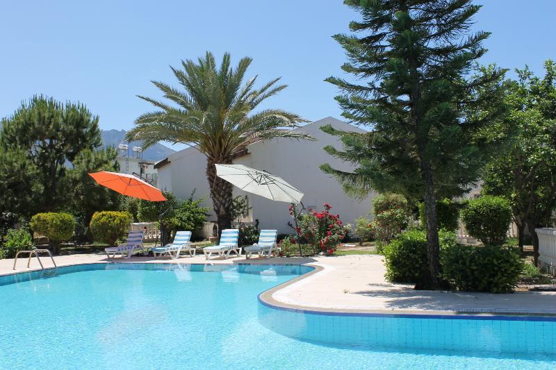 The Prince Inn Hotel & Villas Agios Georgios  외부 사진